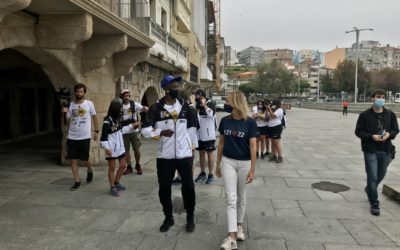 Fernández-Tapias acompaña al ex de la NBA Craig Hodges en el Camino Portugués de Costa a su paso por Vigo