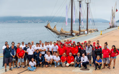 Entrega las compostelas a los tripulantes de la Iacobus Maris